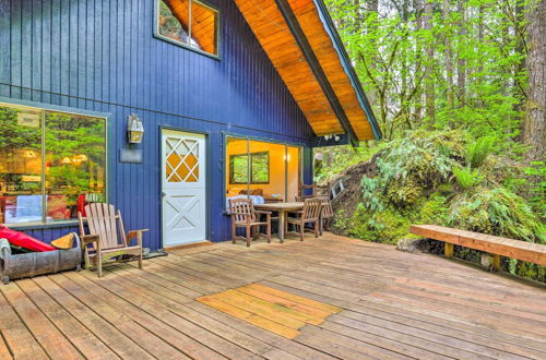 Photo 5 - Peaceful Wooded Cabin By Mt. Baker Ski Area