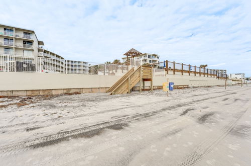 Photo 25 - Remodeled Studio Condo on Daytona Beach