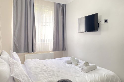 Photo 3 - Cozy Studio Flat 1 min to Trump Mall in Sisli