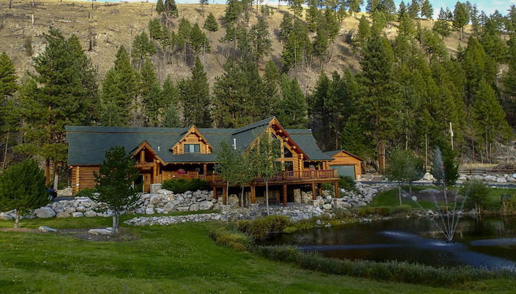 Photo 1 - Custom Bitterroot Valley Cabin w/ Hot Tub & Views