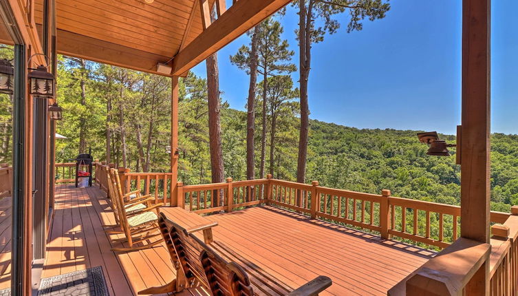 Foto 1 - Peaceful Cabin w/ Deck + Scenic Mtn Views