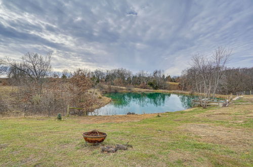 Photo 13 - 'grace Place' Clark House on Farm: Shared Hot Tub