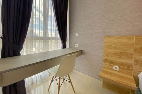 Photo 5 - Restful And Comfortable Studio At Ciputra World 2 Apartment