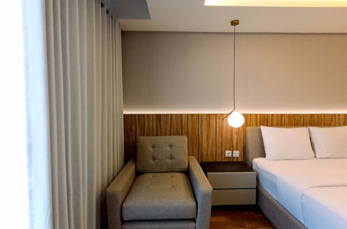 Photo 4 - Cozy Studio Room At Mataram City Apartment