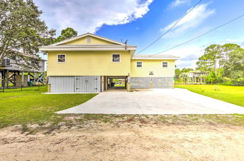 Photo 20 - Waterfront Home: Spectacular On-site Fishing