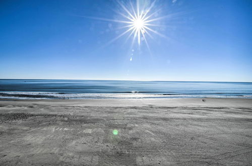 Photo 2 - Myrtle Beach Oceanfront Condo With Resort Perks