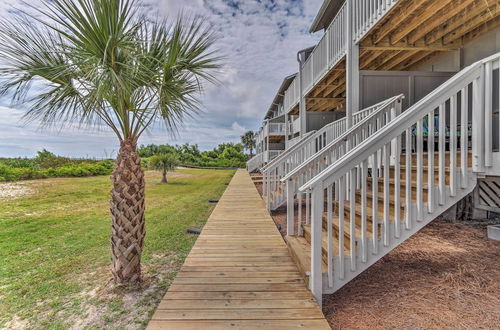 Photo 21 - Beachfront Oasis: Condo w/ Deck + Pool Access