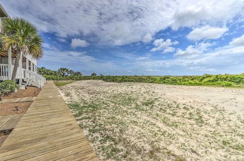 Photo 3 - Beachfront Oasis: Condo w/ Deck + Pool Access