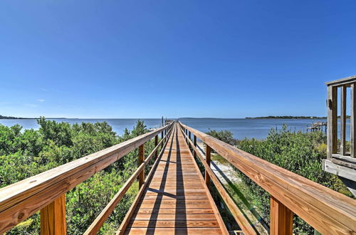 Photo 11 - Beachfront Cedar Key Condo w/ Pool, Spa & Views