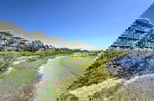 Foto 20 - Beachfront Cedar Key Condo w/ Pool, Spa & Views