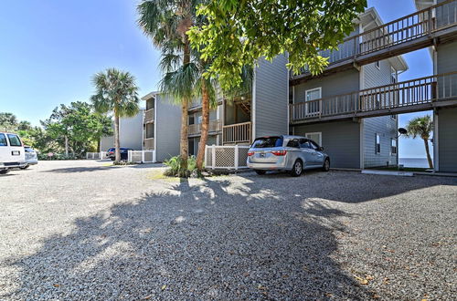 Foto 13 - Beachfront Cedar Key Condo w/ Pool, Spa & Views