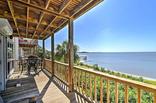 Foto 24 - Beachfront Cedar Key Condo w/ Pool, Spa & Views