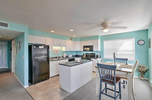 Photo 23 - Beachfront Cedar Key Condo w/ Pool, Spa & Views