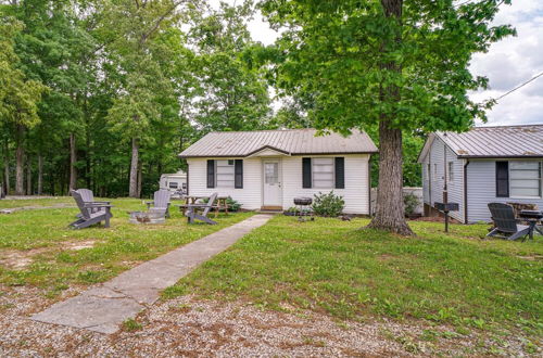 Photo 11 - Dandridge Cabin in Inspiration Cove w/ Lake Access