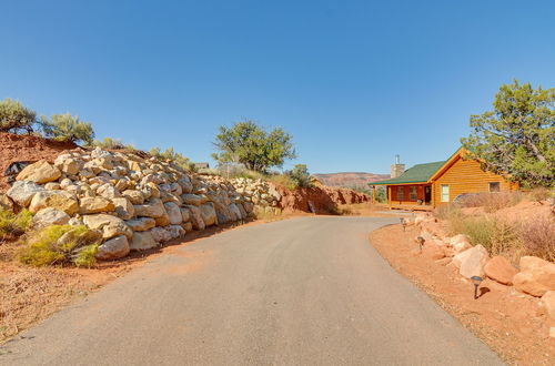 Photo 9 - 'the Cliffrose Cabin' - Hike, Relax, Explore