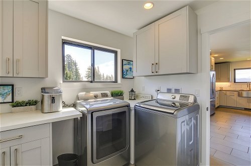 Foto 21 - Modern Underwood Home w/ Deck & Mt Hood Views