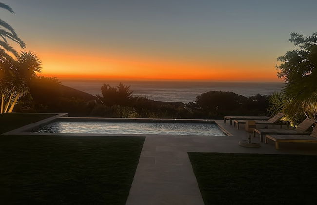 Relax in Style at This Stunning Villa in Camps Bay, Cape Town - Foto 18