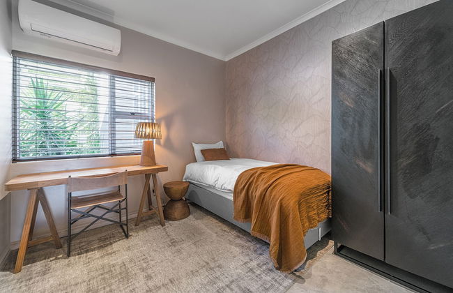 Relax in Style at This Stunning Villa in Camps Bay, Cape Town - Foto 7