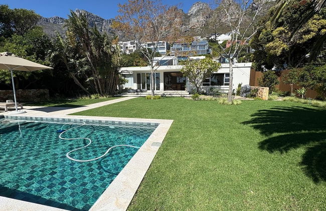 Relax in Style at This Stunning Villa in Camps Bay, Cape Town - Foto 16