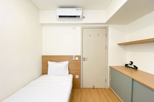 Foto 9 - Comfort Living And Warm 3Br At Meikarta Apartment