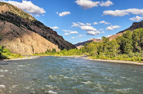 Photo 17 - Yellowstone River Lodge w/ Kayaks & Mountain Views