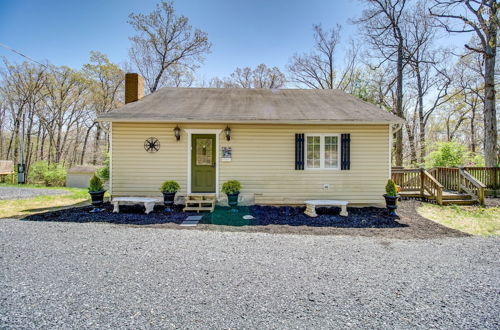 Photo 18 - Homey Luray Cabin w/ Fire Pit & Deck