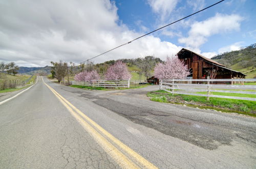 Photo 20 - 30-acre Witter Springs Ranch w/ Barn & Views