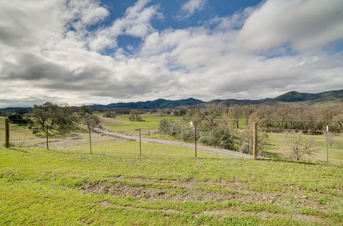 Photo 21 - 30-acre Witter Springs Ranch w/ Barn & Views