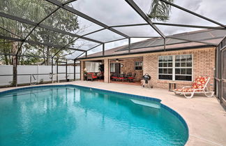 Foto 1 - Centrally Located Deltona Home With Pool & Yard