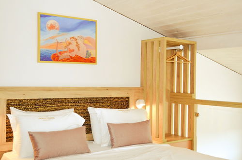 Photo 4 - Akrolithos luxury suites