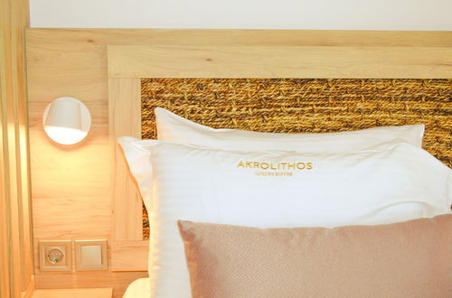 Photo 3 - Akrolithos luxury suites