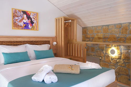 Photo 2 - Akrolithos luxury suites