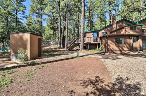 Photo 5 - Cozy Pinetop Cabin: Walk to Shops + Dining