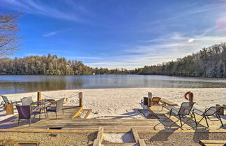 Foto 1 - Sunny Newland Cabin w/ Deck, Pool & Beach Access