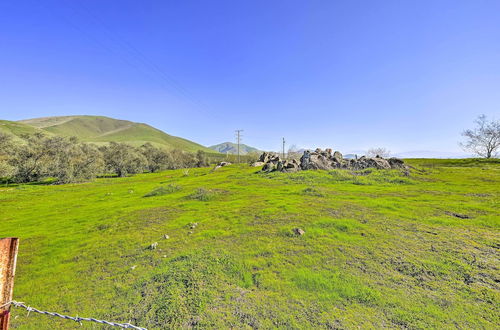 Photo 22 - Peaceful Ranch Home w/ Sierra Nevada Views