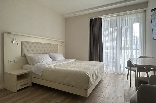 Foto 2 - Dream Apartments at Alliance Palace