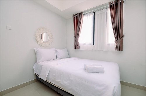 Photo 3 - Simple And Cozy Stay 1Br At Evenciio Margonda Apartment