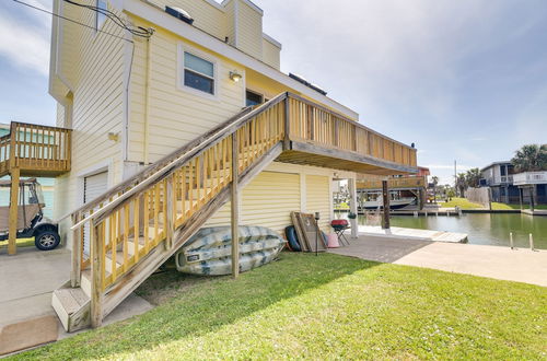 Photo 7 - Canal-front Jamaica Beach Home Rental w/ Boat Dock