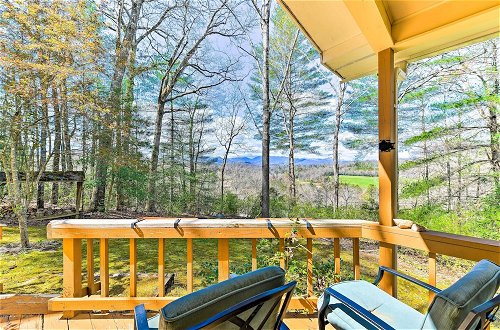 Foto 6 - Franklin Cabin: Deck With Smoky Mountain Views