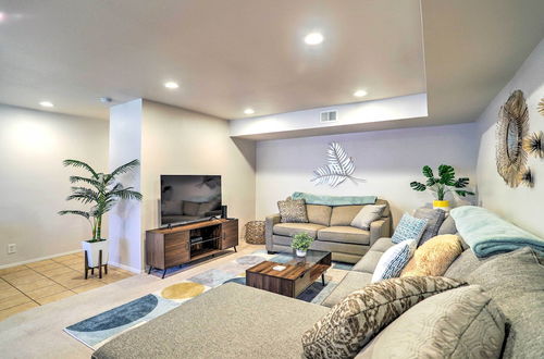 Foto 14 - Sunny Palm Springs Condo w/ Heated Pool