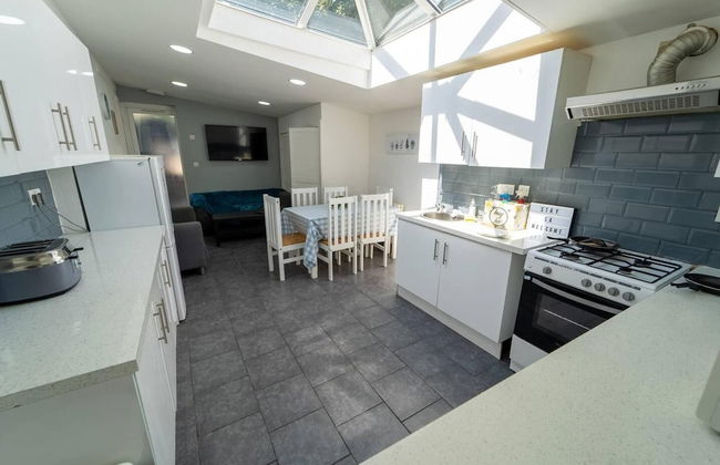 Ensuite Style Studio in Selly Oak - Foto 3