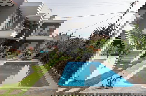 Photo 51 - Perla Residential Complex