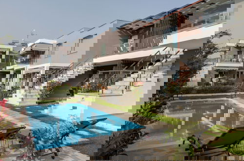 Photo 11 - Perla Residential Complex