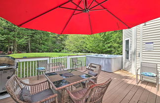 Foto 1 - Poconos Farms Escape w/ Fire Pit & Private Hot Tub