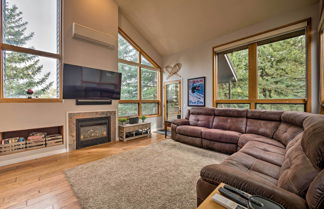 Foto 1 - Expansive Canyons Ski Retreat w/ Community Pool