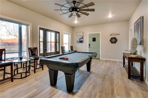 Foto 40 - Lakefront Grand Lake Family House w/ Game Room