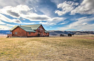 Foto 1 - Stunning Mountain-view Ranch on 132 Acres