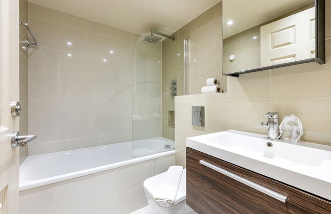 Beautiful 3-bed in the Heart of London With Parking-hosted by Sweetstay - Foto 13