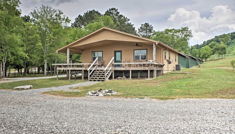 Foto 1 - Guntersville Cabin w/ Views - Hike to Lake