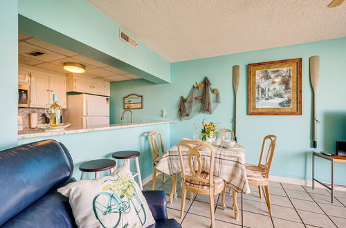 Photo 18 - Bright Carolina Beach Condo: Public Beach On-site